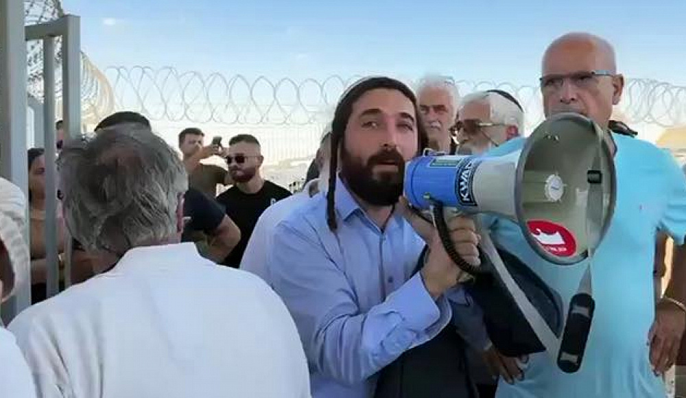 Арест 10 бойцов ЦАХАЛа перерос в беспорядки в изоляторе «Сде-Тайман»