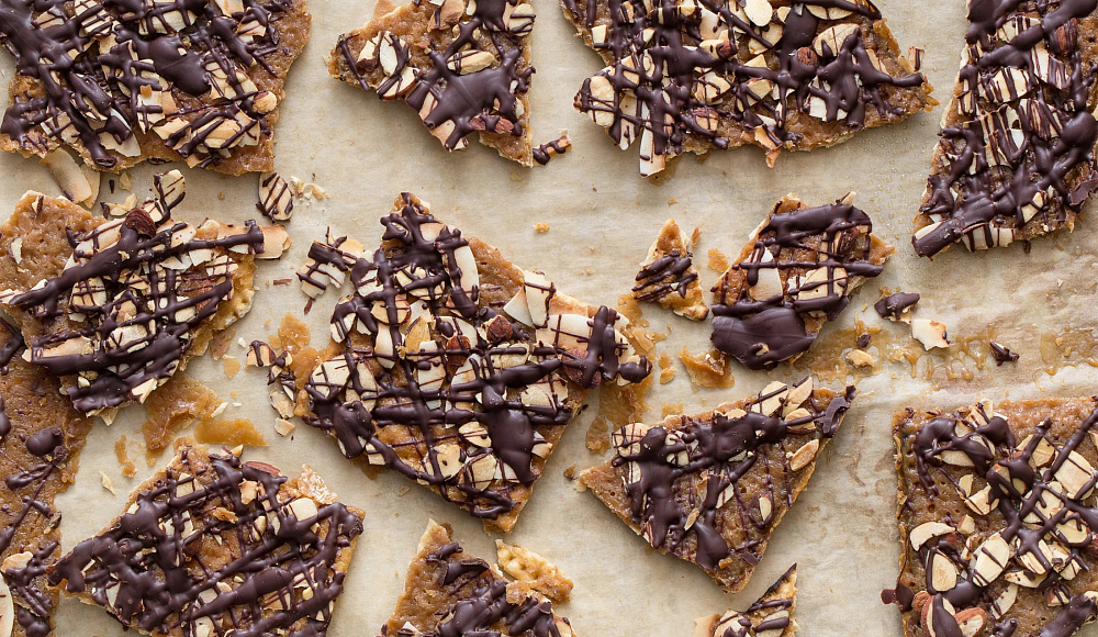 Готовим к Песаху: хрустящий десерт из мацы